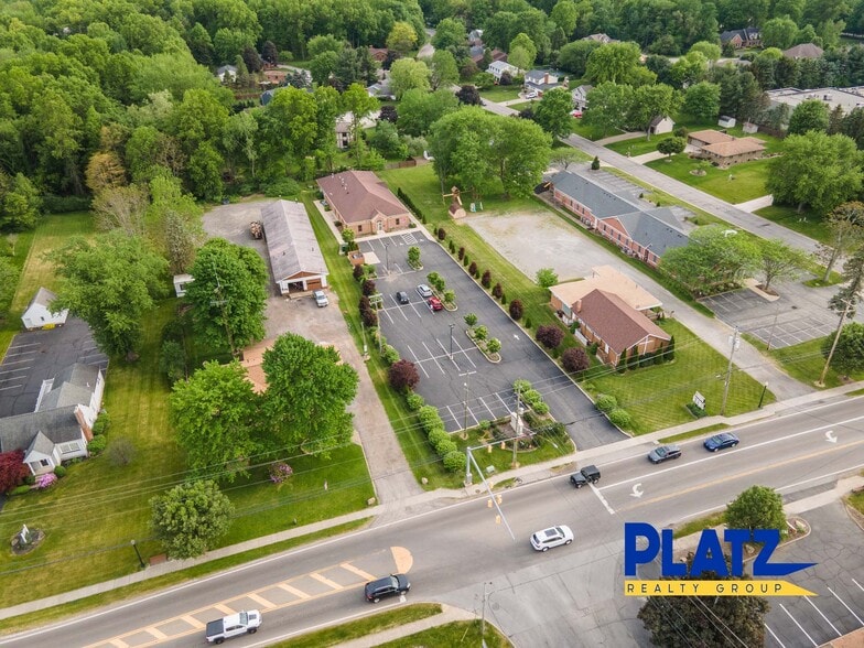 More Photos Of 8828 E Market St, Warren Medical For Lease