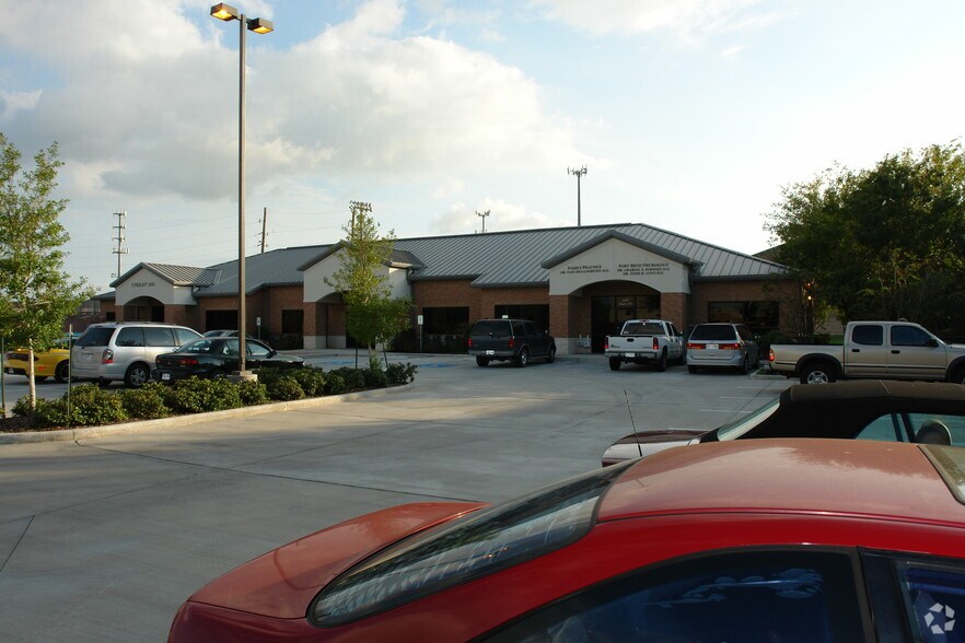More Photos Of 2655 Cordes Dr, Sugar Land Medical For Lease