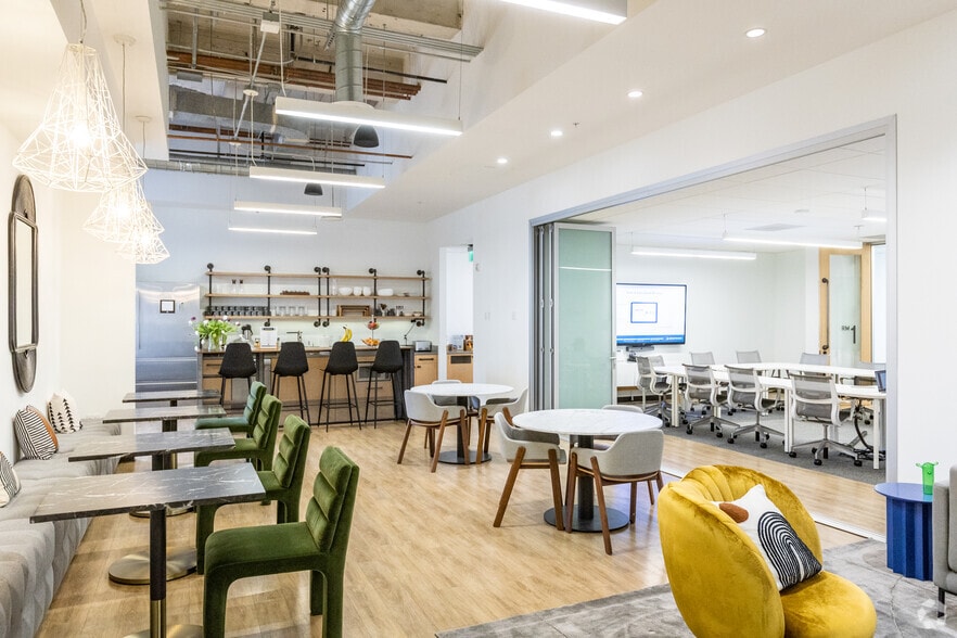 More Photos Of 77 Geary St, San Francisco Coworking Space