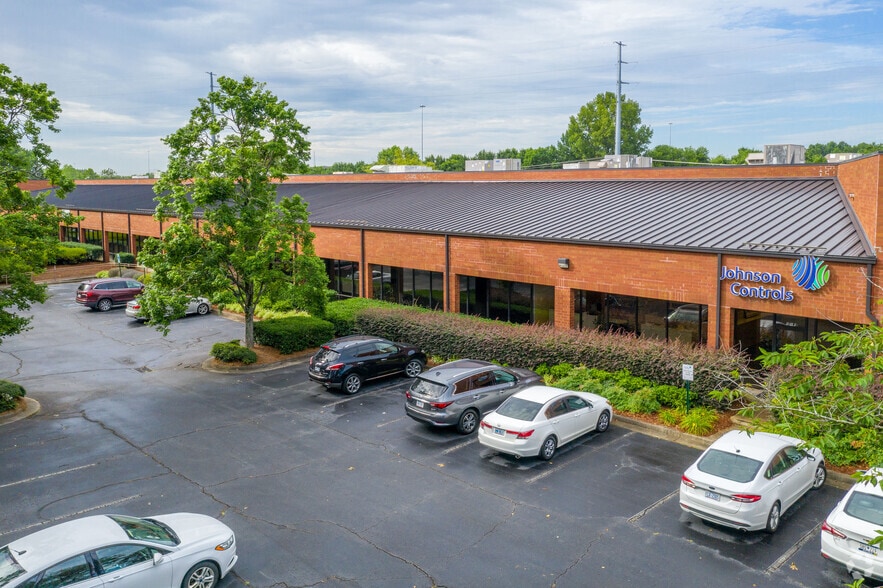 Primary Photo Of 9844 Southern Pine Blvd, Charlotte Flex For Lease