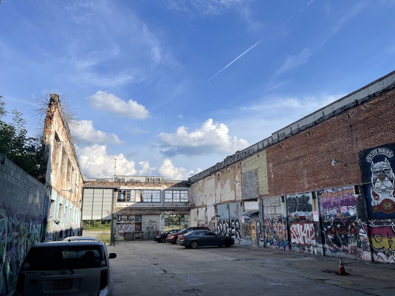 More Photos Of 555 Whitehall St SW, Atlanta Distribution For Lease