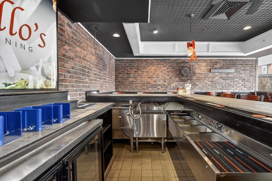 More Photos Of 5 Main St, Derby Restaurant For Sale