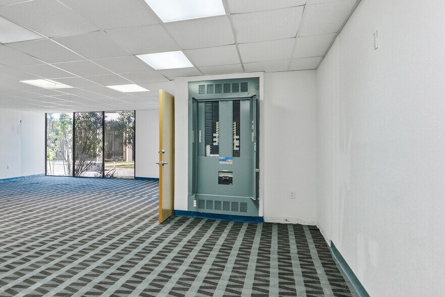More Photos Of 5341 Grand Blvd, New Port Richey Medical For Lease