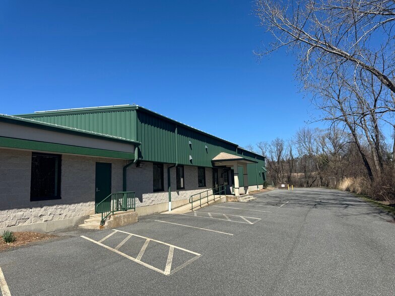 More Photos Of 155 Industrial Dr, Northampton Warehouse For Sale