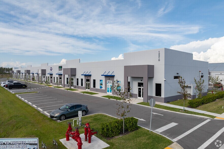 Primary Photo Of 12210 Itec Haul Dr, Fort Myers Light Distribution For Sale