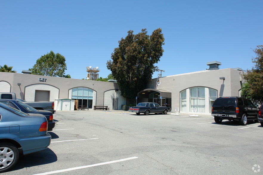 Primary Photo Of 421 Monterey St, Salinas Storefront Retail Office For Lease