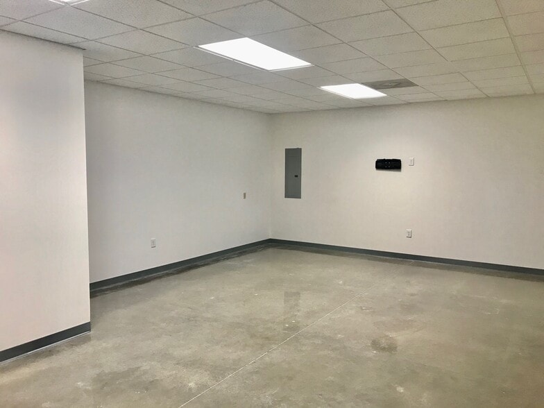 More Photos Of 2640 Willard Dairy Rd, High Point Medical For Sale