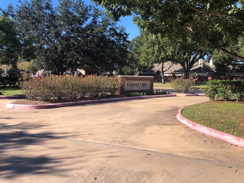 More Photos Of 4501 Cartwright Rd, Missouri City Medical For Lease