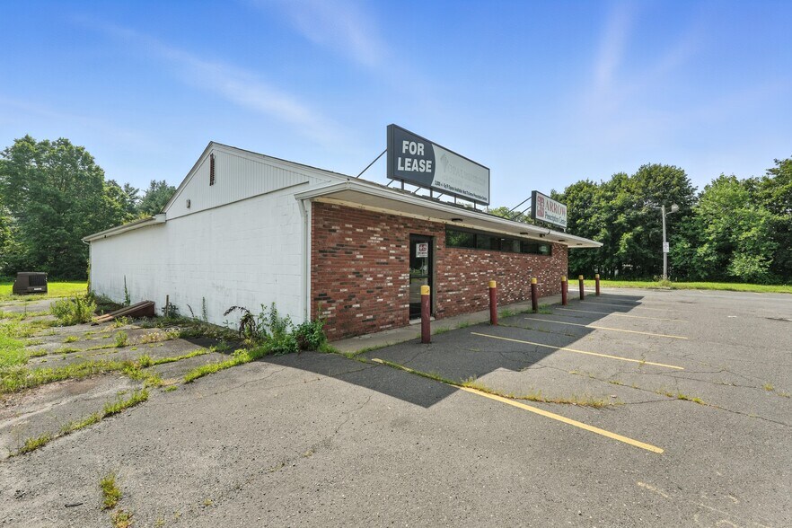 More Photos Of 417 N Elm St, Westfield Land For Lease