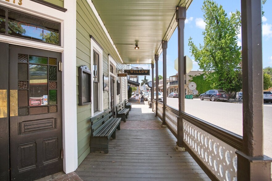 More Photos Of 18723 Main St, Jamestown General Retail For Sale