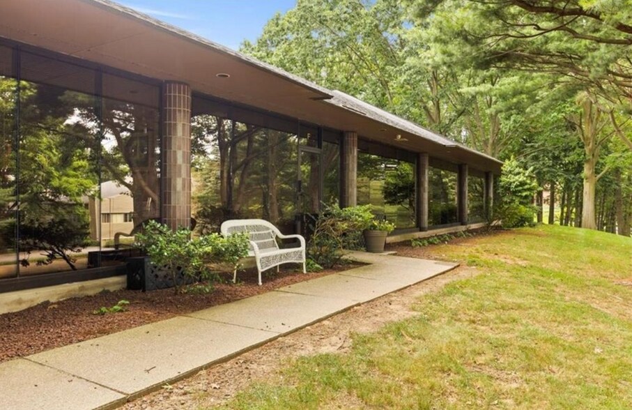 More Photos Of 110 Linden Oaks, Rochester Office Residential For Sale