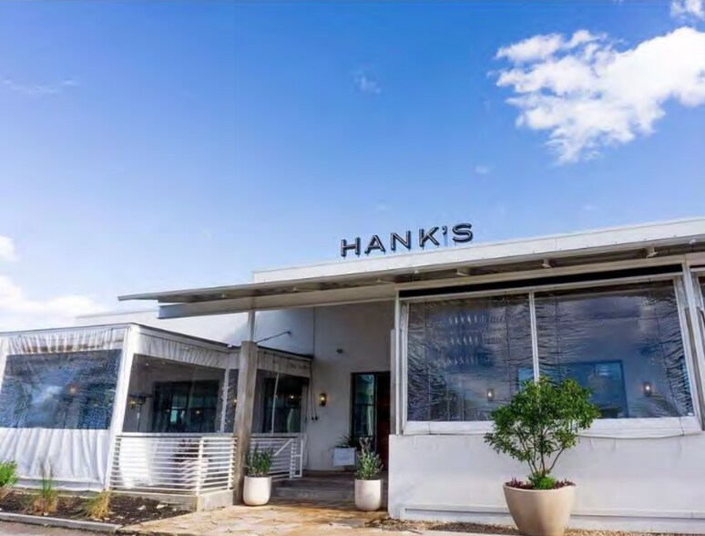 More Photos Of 5811 Berkman Dr, Austin Unknown For Lease