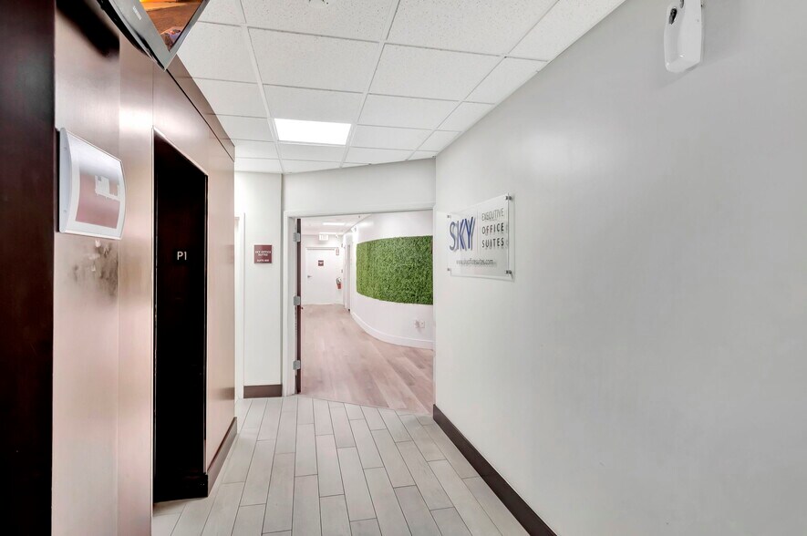 More Photos Of 12550 Biscayne Blvd, North Miami Medical For Lease