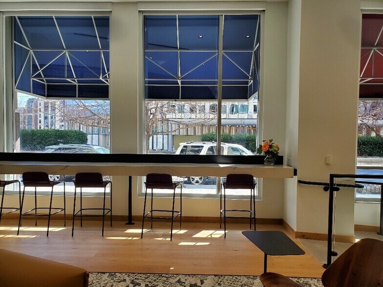 More Photos Of 901 New York Ave NW, Washington Office For Sale