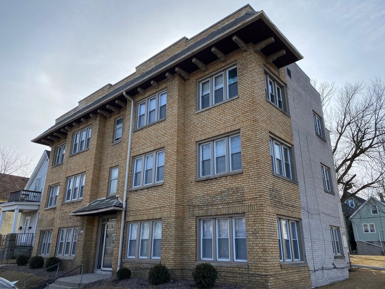 More Photos Of 2767 N Holton St, Milwaukee Apartments For Sale