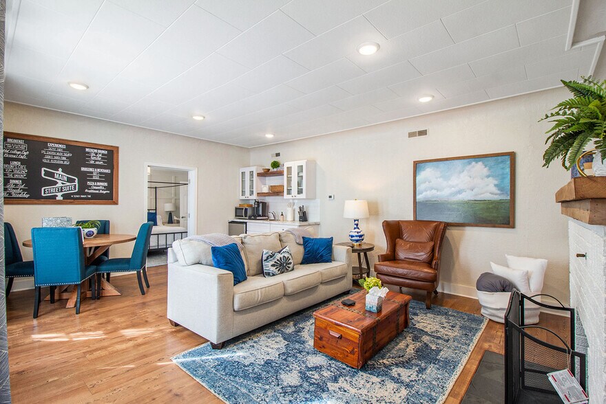 More Photos Of 155 N Main St, Clarkston Hospitality For Sale