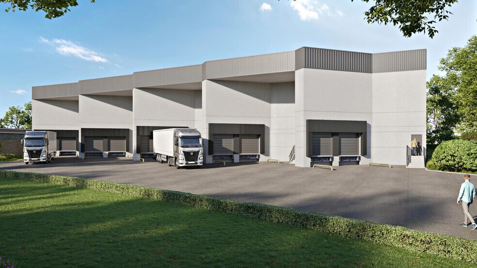 More Photos Of TBD E Expressway 83, Mercedes Warehouse For Lease