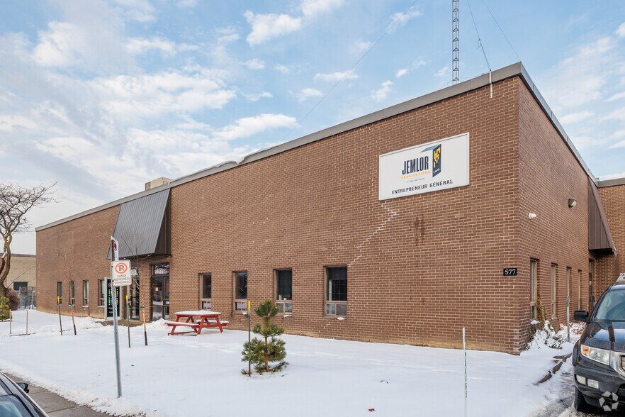 More Photos Of 555-655 Av Lépine, Dorval Warehouse For Lease