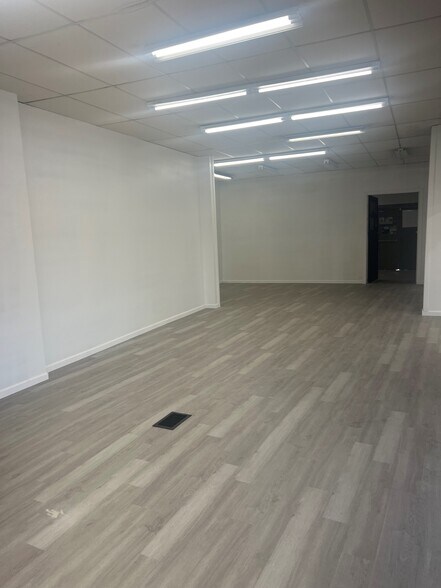More Photos Of 401 N High St, Millville Freestanding For Lease