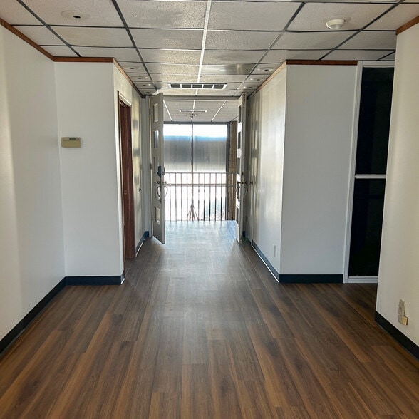 More Photos Of 5350 E 46th St, Tulsa Office For Lease