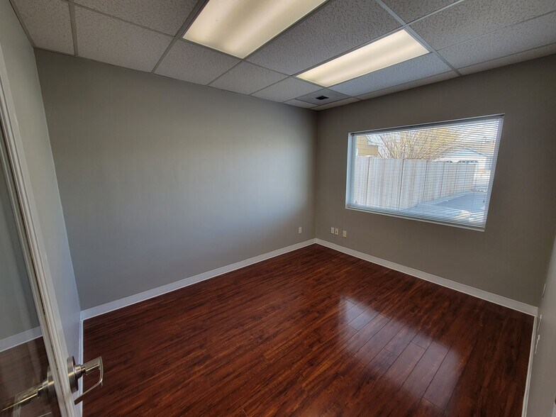 More Photos Of 750 NW 4th St, Prineville Office For Sale