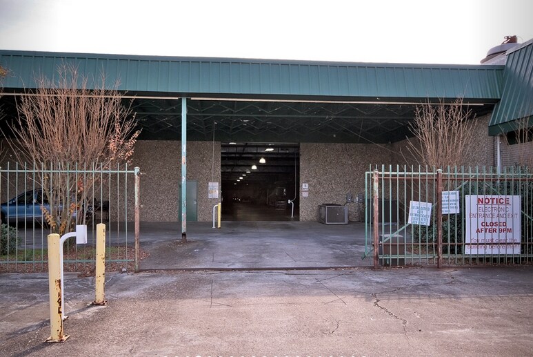 More Photos Of 6001 Woodland Hwy, New Orleans Self Storage For Lease