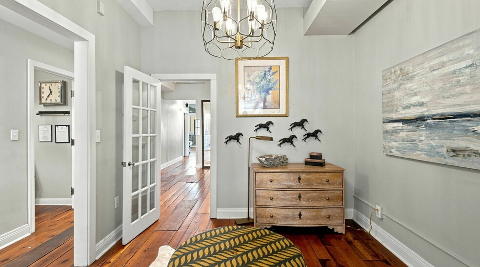 More Photos Of 304 S Gay St, Knoxville Office Residential For Sale