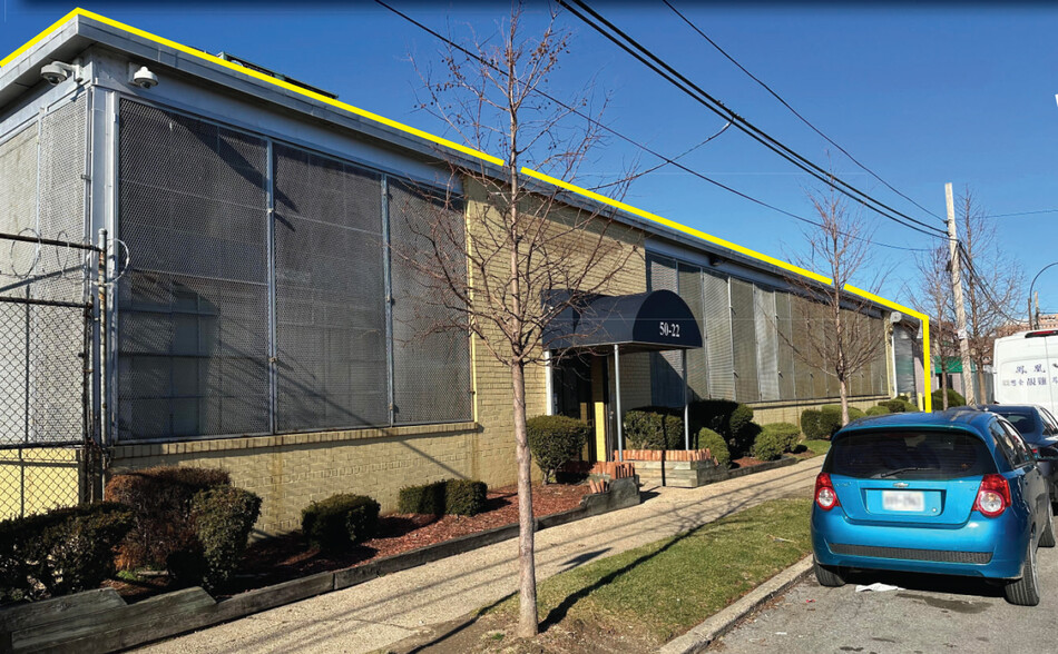 Primary Photo Of 5020 Ireland St, Elmhurst Warehouse For Lease