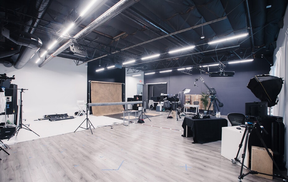 More Photos Of 1173 Warner Ave, Tustin Manufacturing For Sale