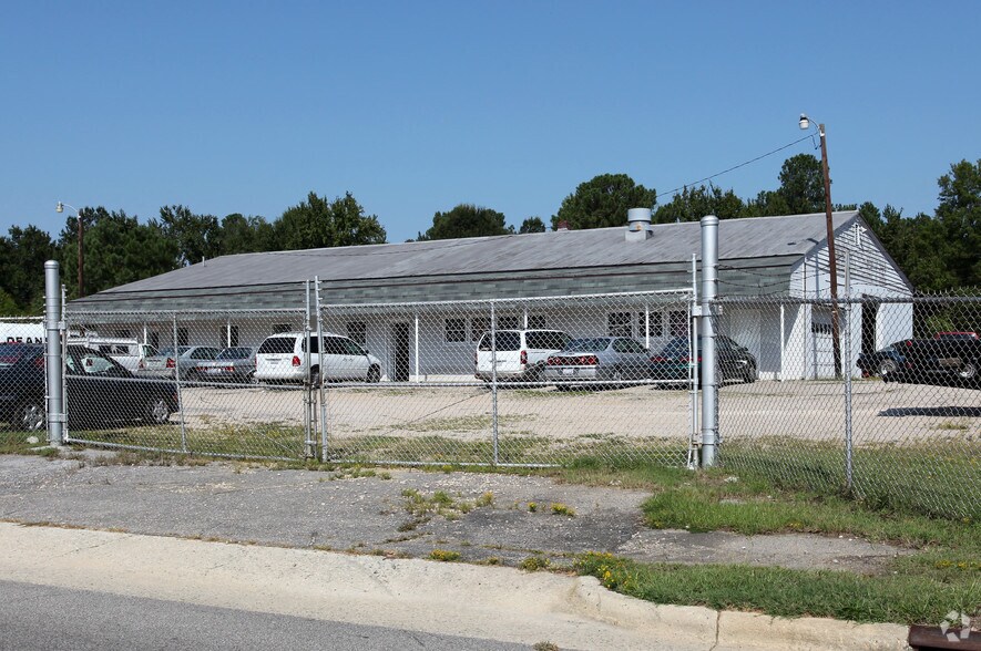 More Photos Of 4101 Wendell Blvd, Wendell Auto Repair For Lease