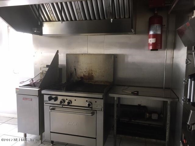 More Photos Of 413 Elm St, Welaka Freestanding For Sale