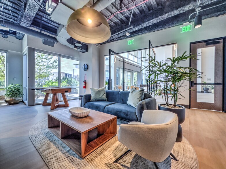 More Photos Of 10375 Park Meadows Dr, Lone Tree Office For Lease