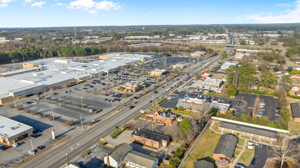 More Photos Of 514 N Berkeley Blvd, Goldsboro Freestanding For Lease