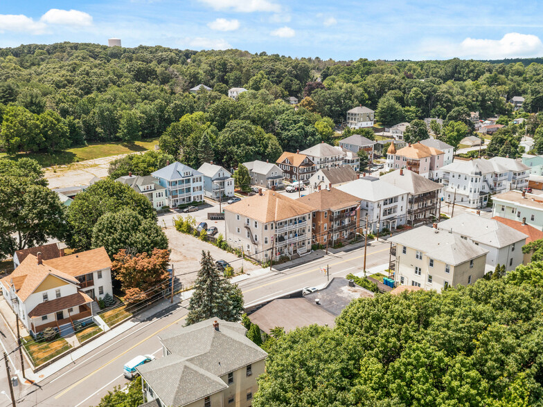 Primary Photo Of 144-145 Railroad St, Manville Apartments For Sale