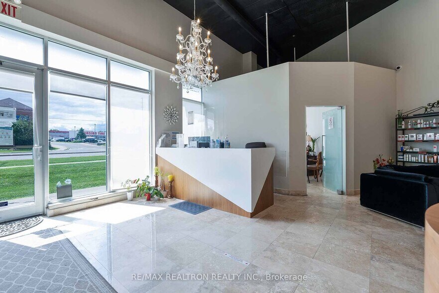More Photos Of 11685 Yonge St, Richmond Hill Office For Sale