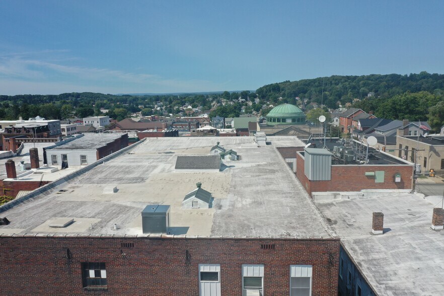 More Photos Of 124 N Center Ave, Somerset Office For Sale