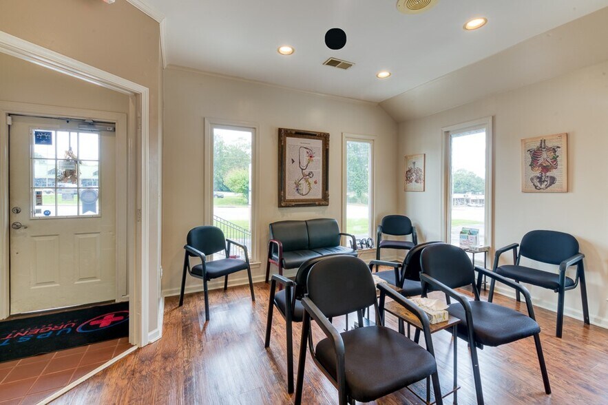 More Photos Of 807 S Pendleton St, Easley Medical For Sale