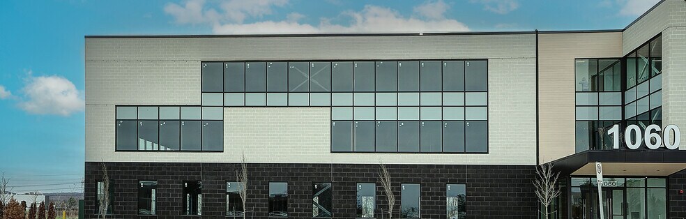 More Photos Of 1060 Rue Parent, St-Bruno-de-Montarville Office For Lease