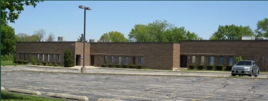 More Photos Of 755-777 Edgewood Ave, Wood Dale Warehouse For Lease