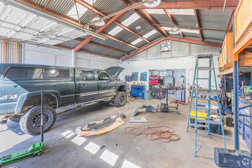 More Photos Of 453 Main St, Ramona Auto Repair For Sale