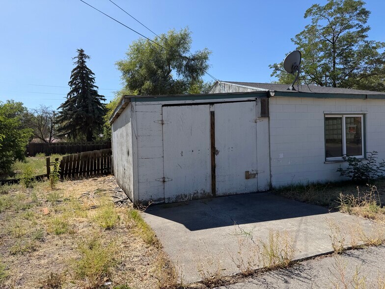More Photos Of 240 NW Birch Ave, Redmond Land For Sale