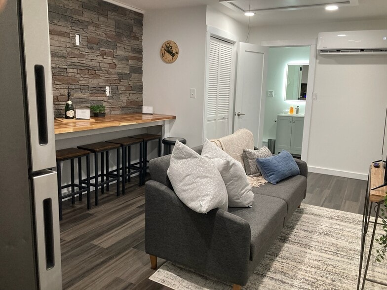 More Photos Of 177 Rockingham Rd, Auburn Apartments For Sale