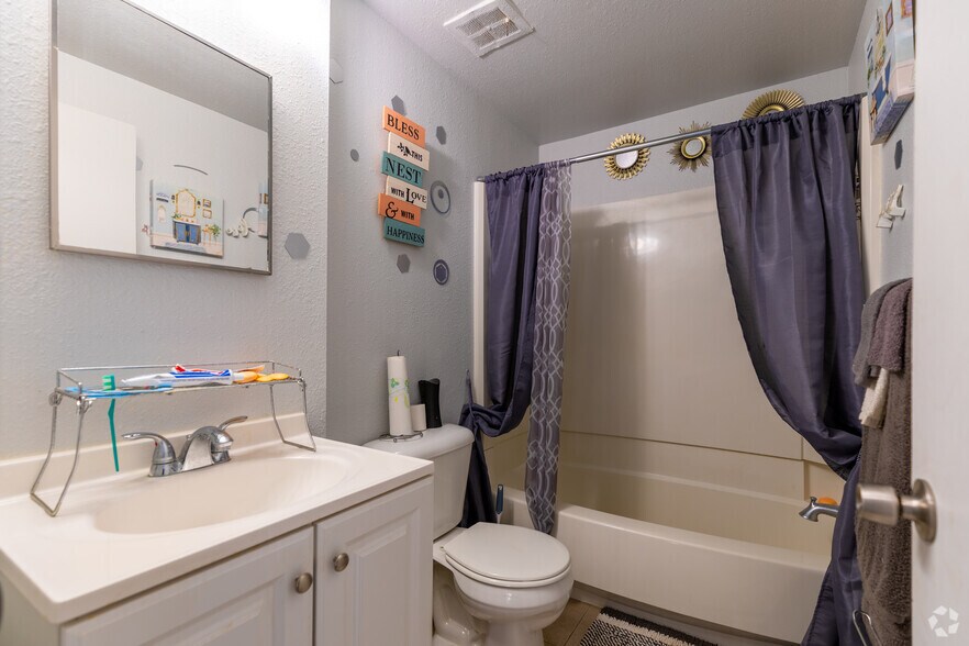 More Photos Of 6028 Vanderbilt Dr, Mount Morris Apartments For Sale