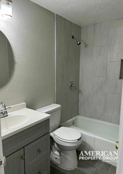More Photos Of 2619 45th Ave W, Bradenton Apartments For Sale