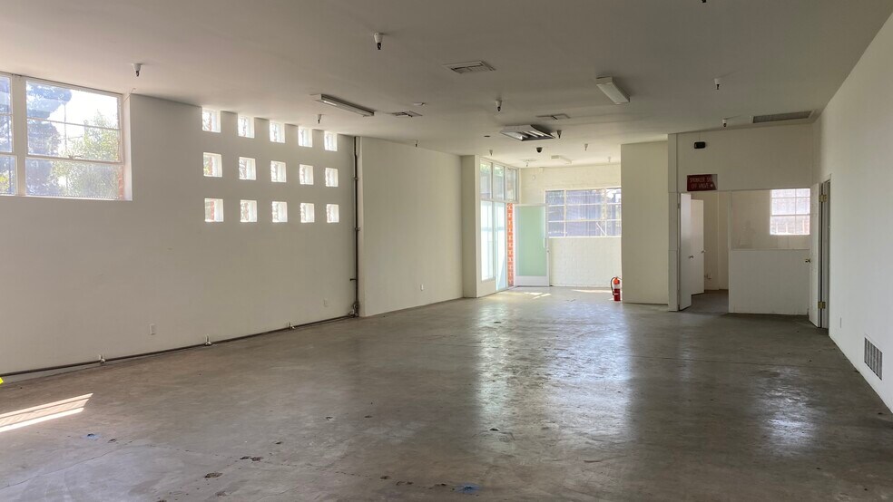 More Photos Of 4841-4845 Exposition Blvd, Los Angeles Manufacturing For Lease