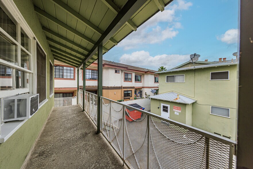 More Photos Of 650 W Wilson Ave, Glendale Apartments For Sale