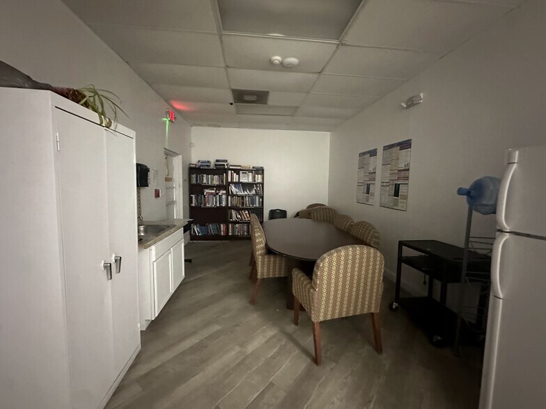 More Photos Of 30200-30394 Old Dixie Hwy, Homestead Unknown For Lease