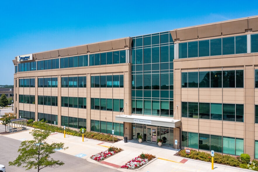 More Photos Of 27201 Bella Vista Pky, Warrenville Office For Sale
