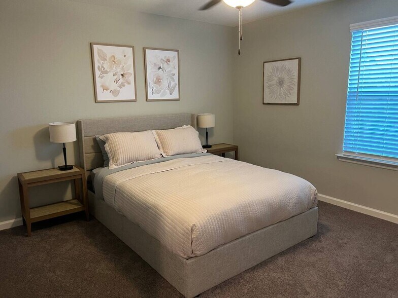 More Photos Of 2282 Del Carmel Way, Tallahassee Apartments For Sale