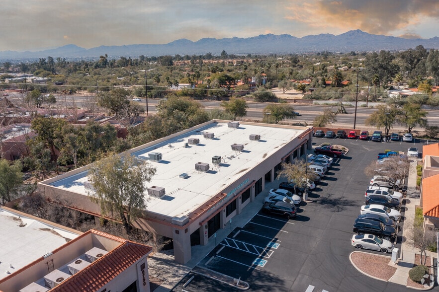 More Photos Of 6740 N Oracle Rd, Tucson Office For Sale